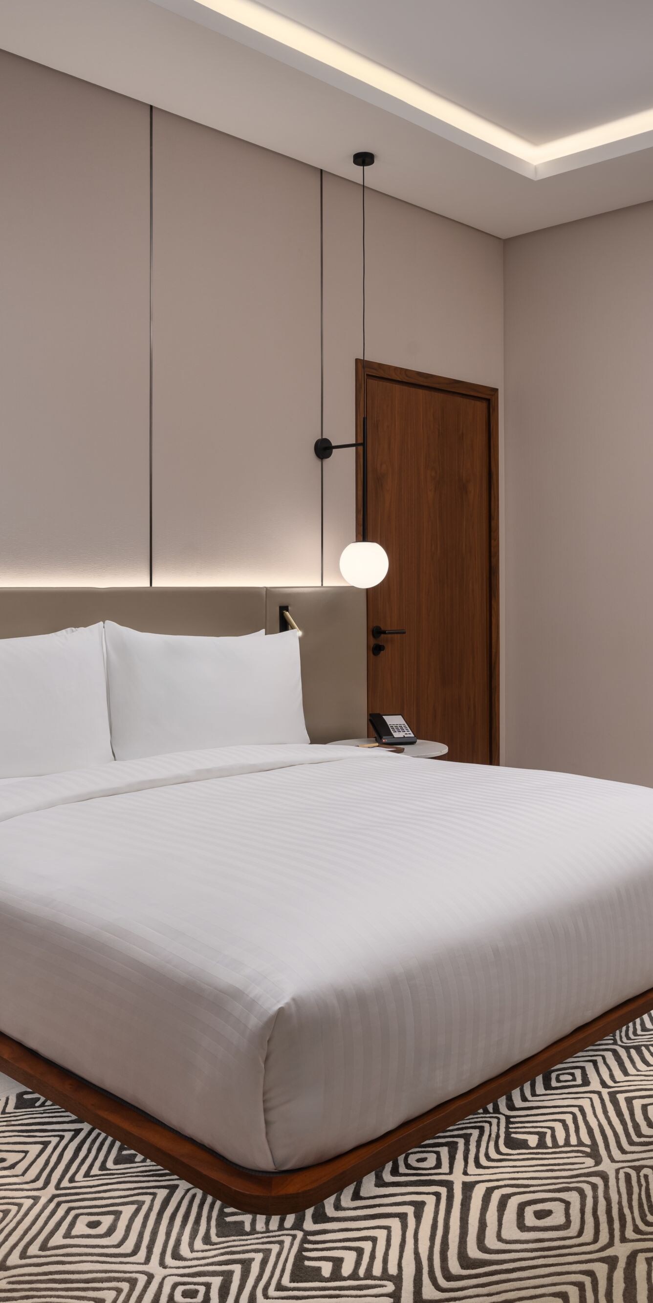 King guest room with modern design