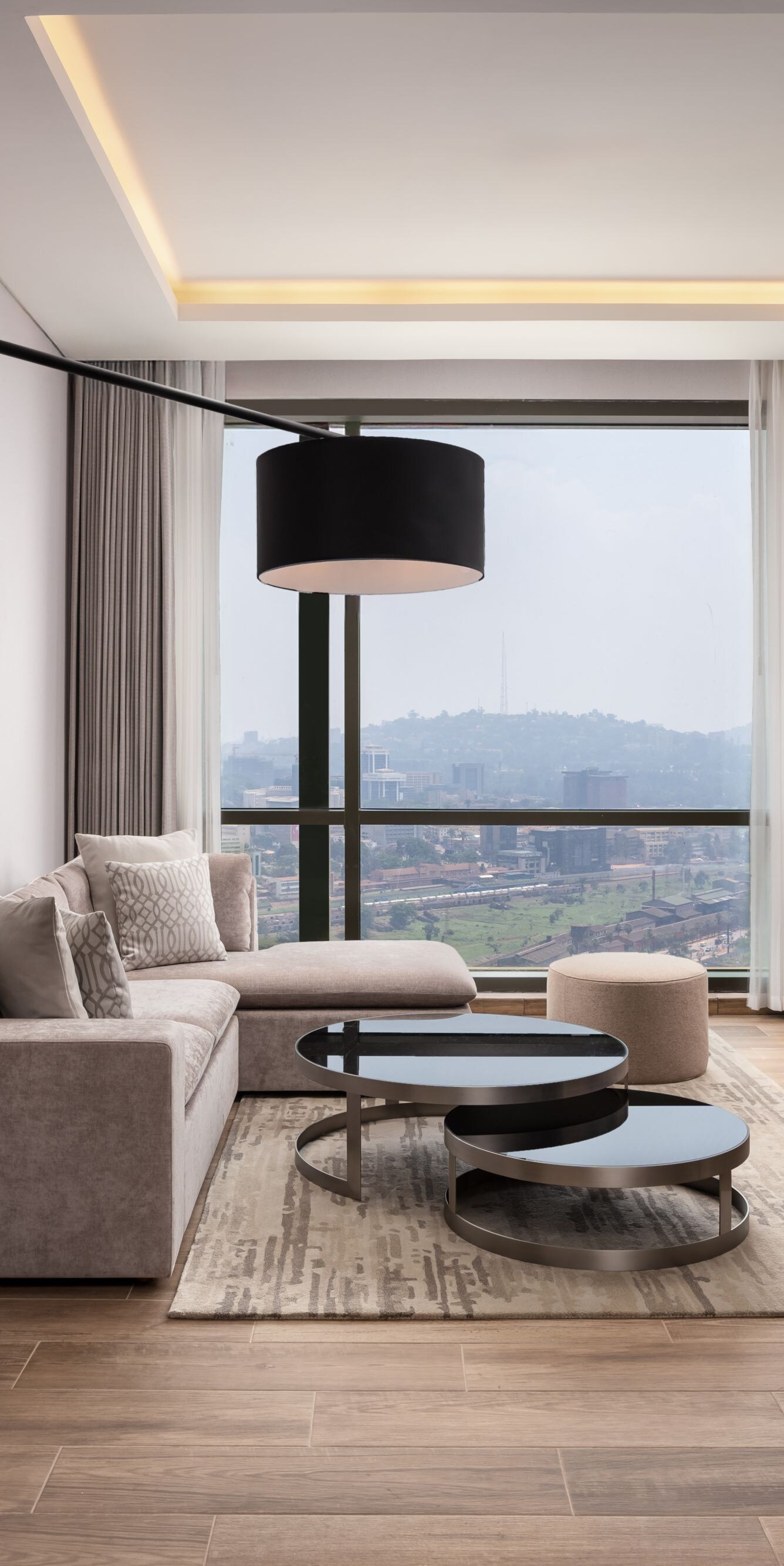 One-bedroom suite with city view