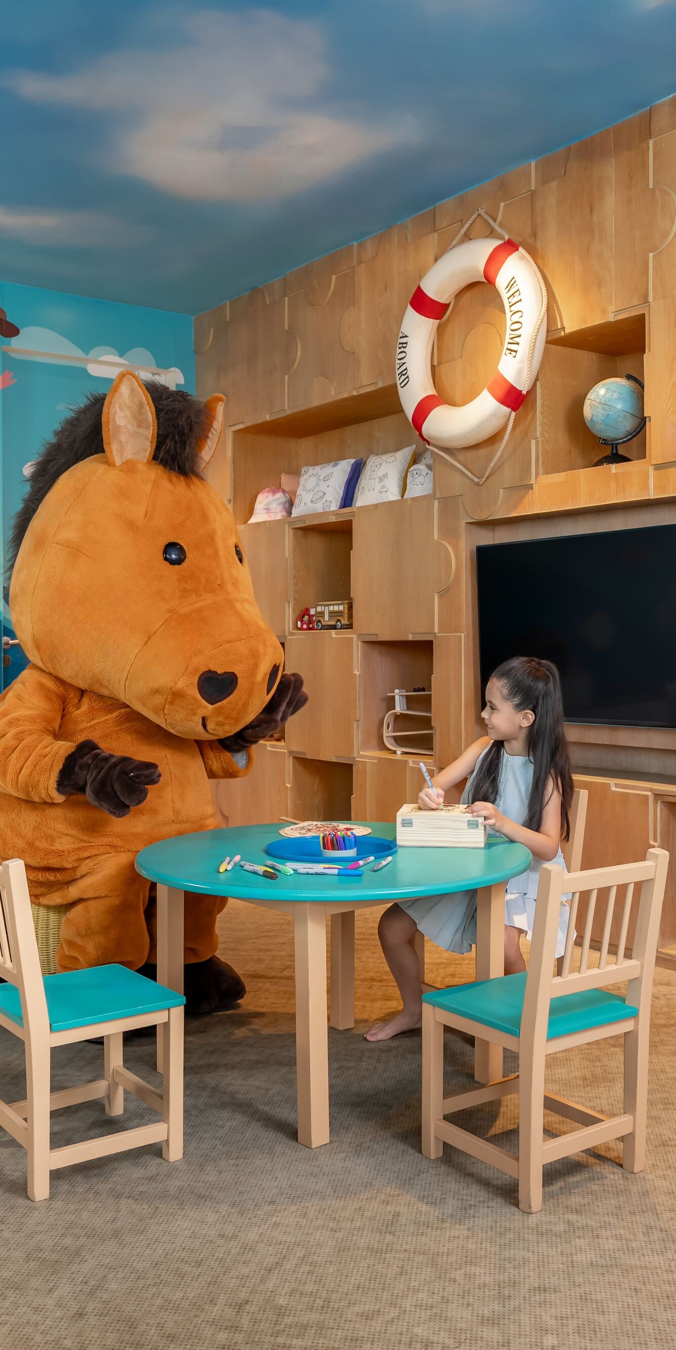 Kid's Club, Mascot