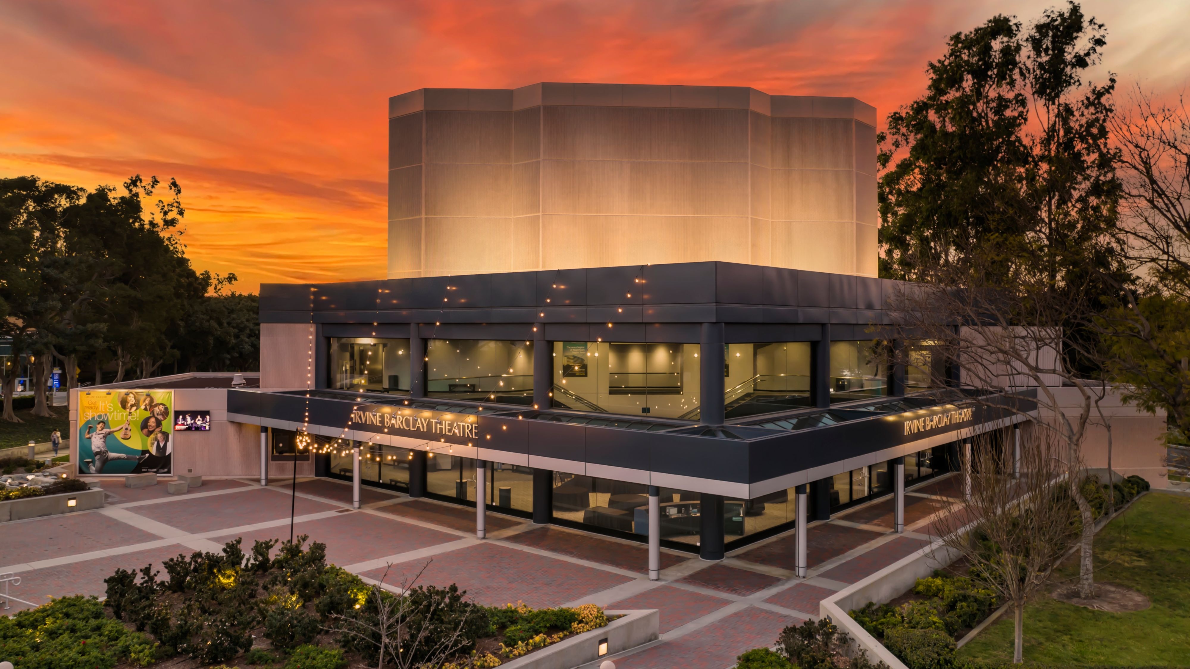 Explore the Arts In Irvine
