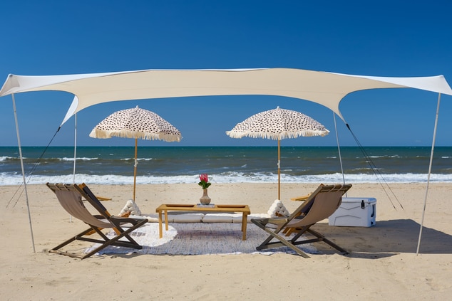 Catch some time with our luxury beach set up