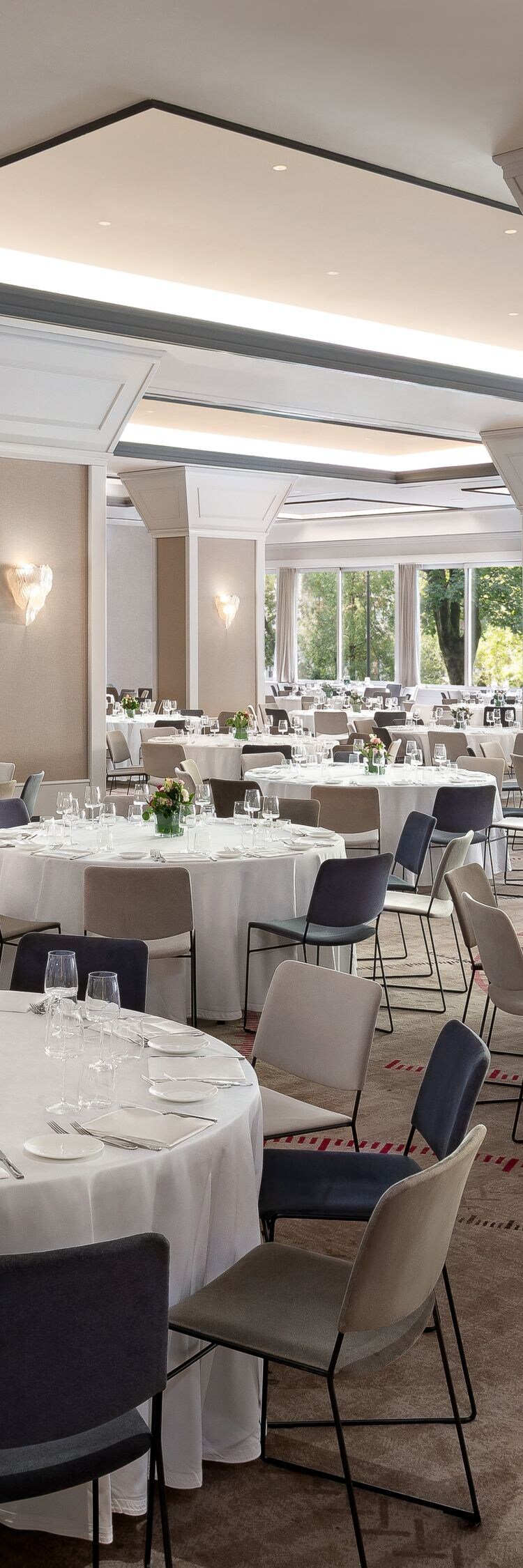 Leonardo meeting room banqueting setup