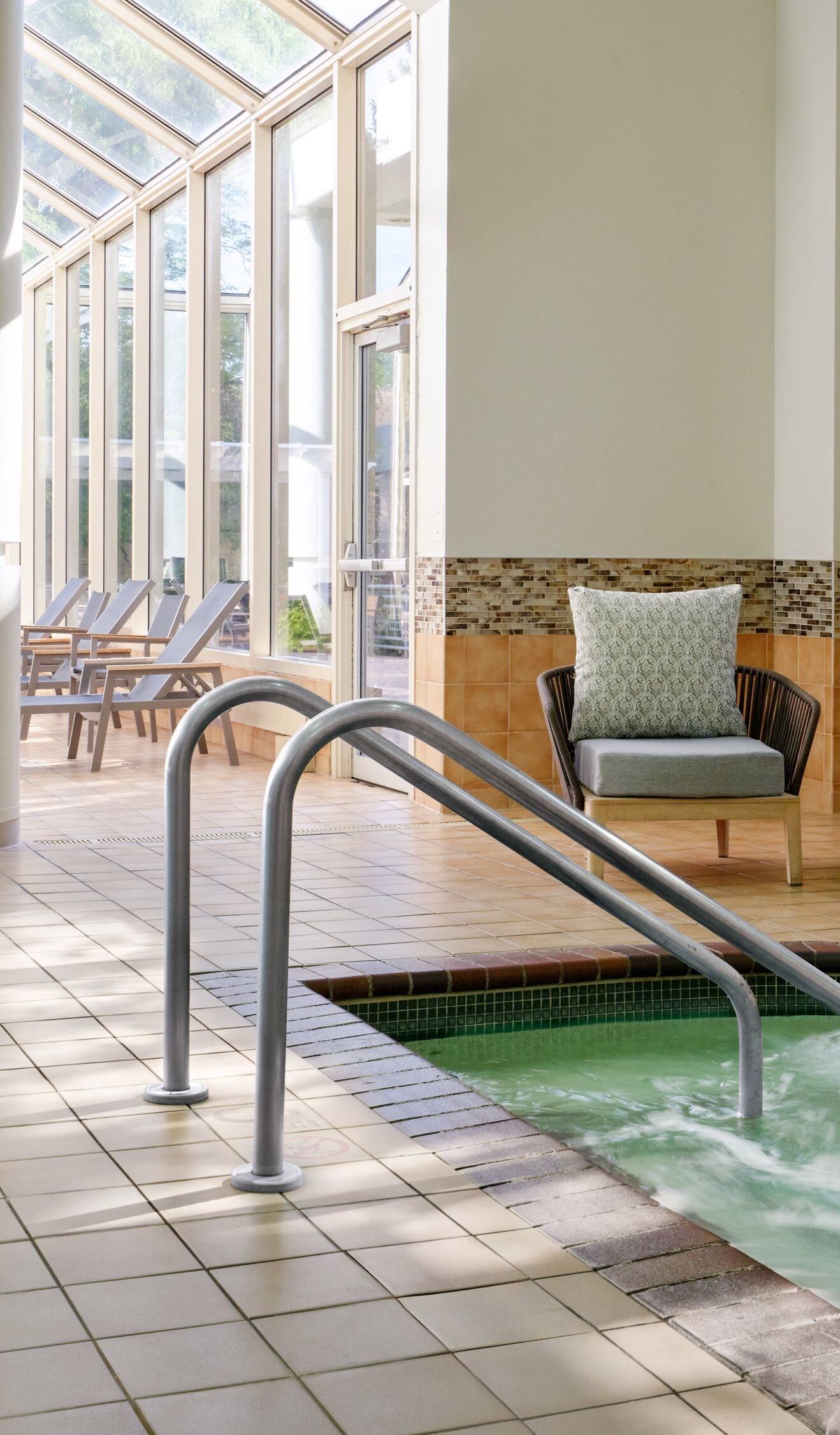 Whirlpool spa adjacent to pool