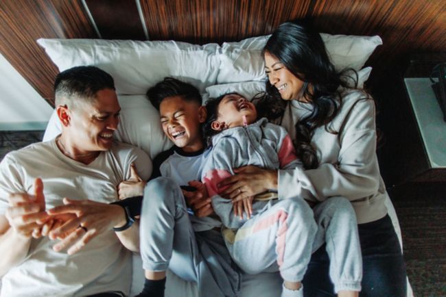 family, laugh, bed
