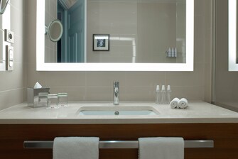 Chambre Supérieure avec lits simples - Salle de bain