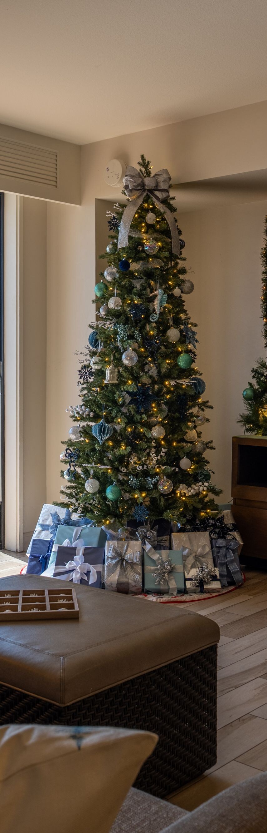 Coastal Christmas Cottage Living Room