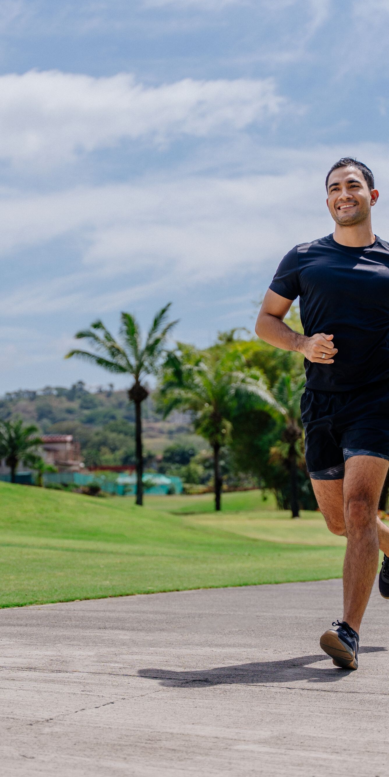 Exterior, un hombre corriendo, naturaleza