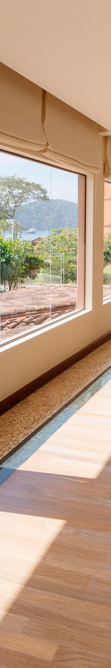 Sala de tratamiento de spa, entrenadores, vista exterior