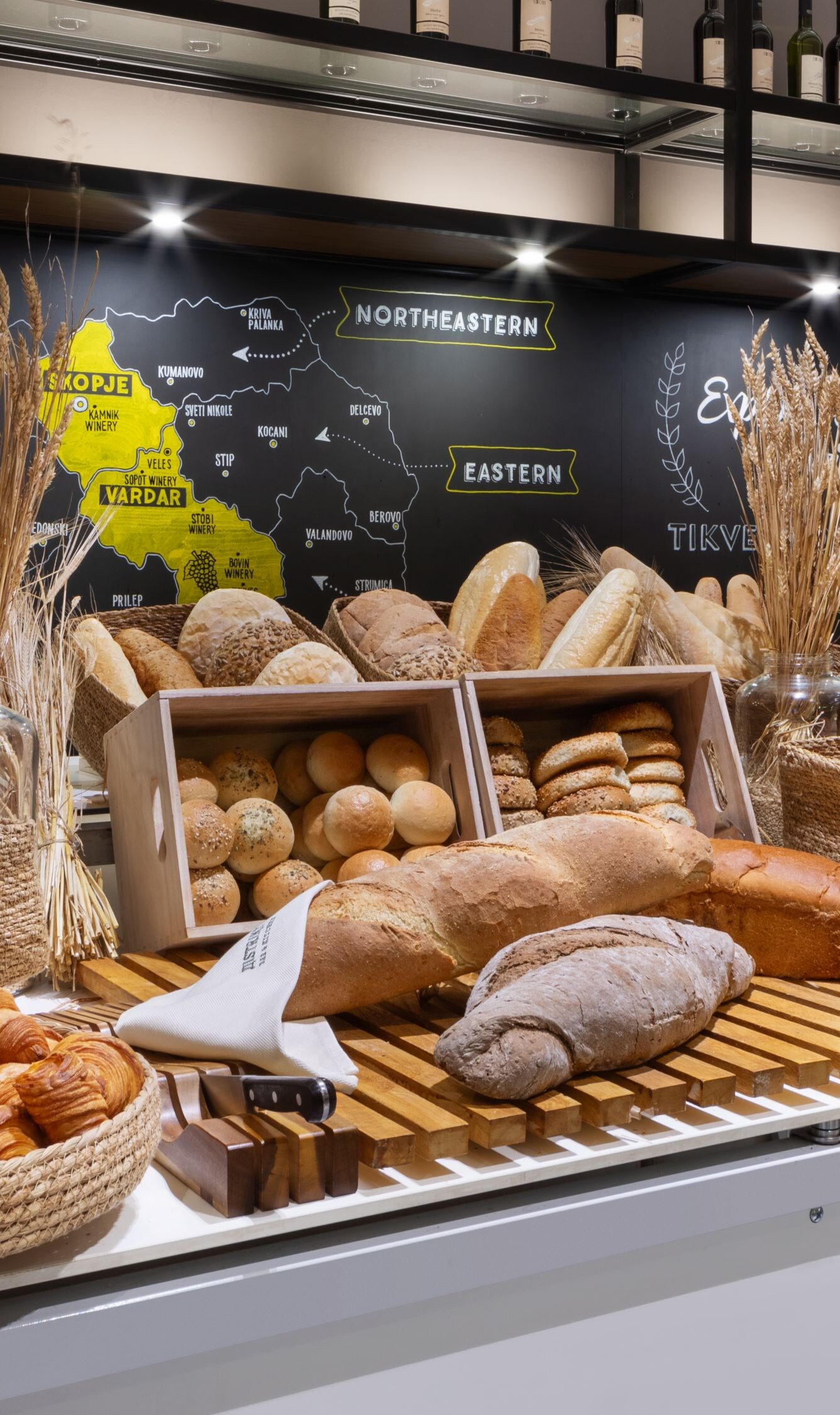  breakfast buffet pastry station