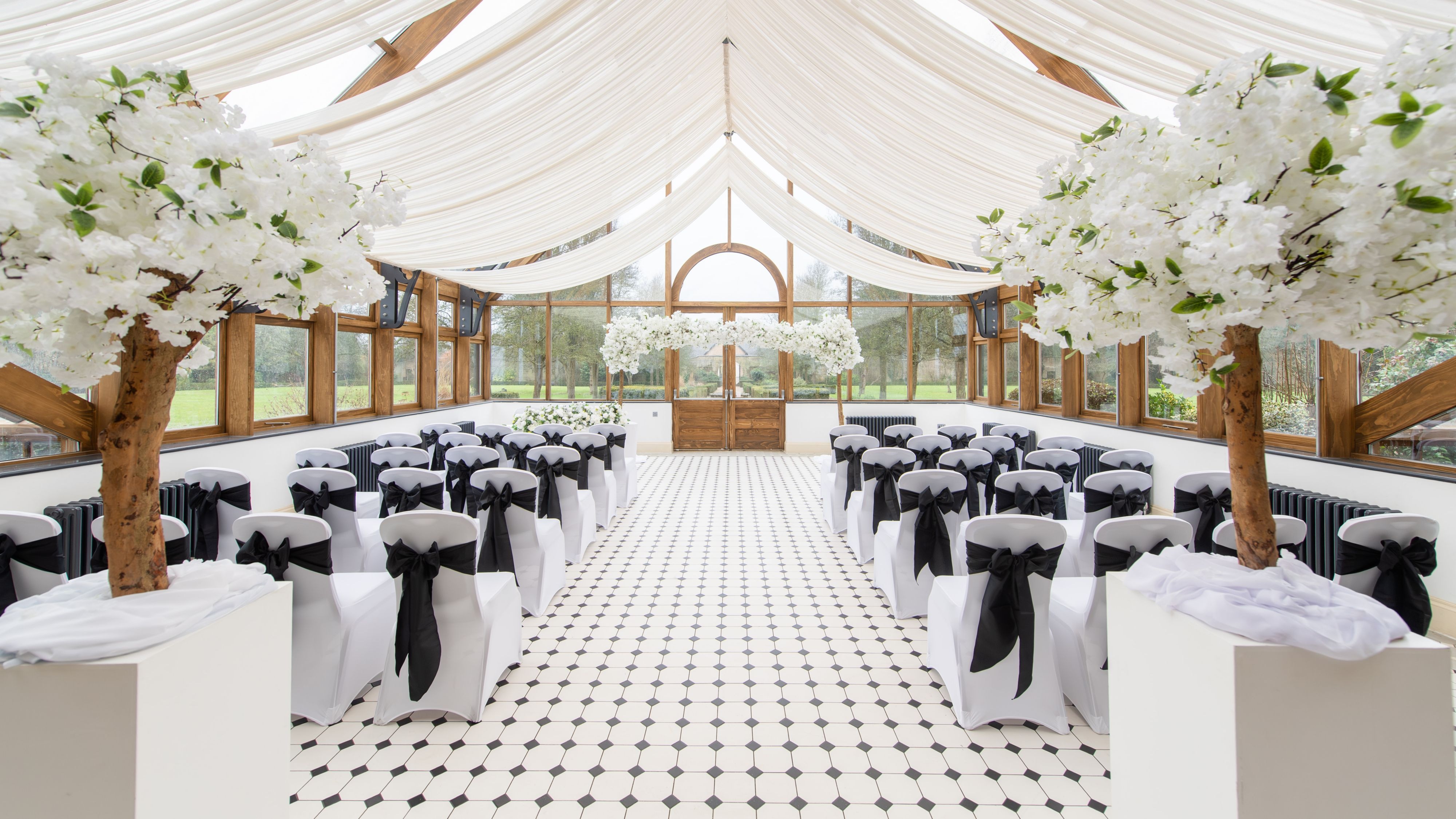 Say 'I do' to Hanbury Manor