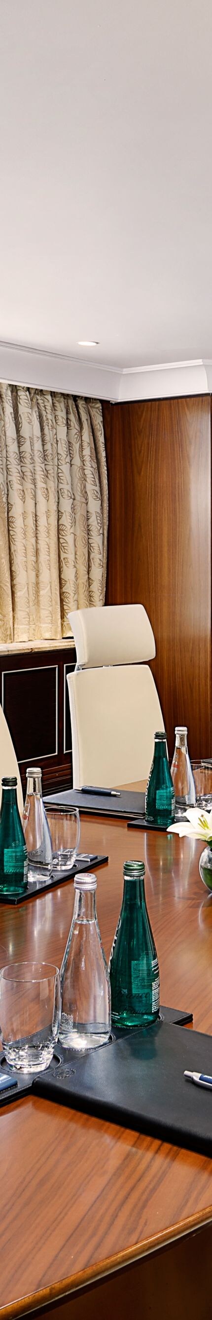 Bahla Boardroom