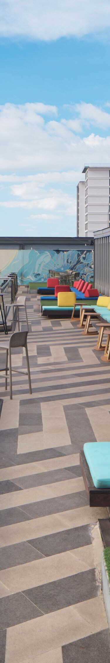 Rooftop bar with sea views and terrace