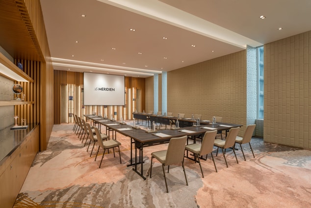 Meeting venue with natural lighting