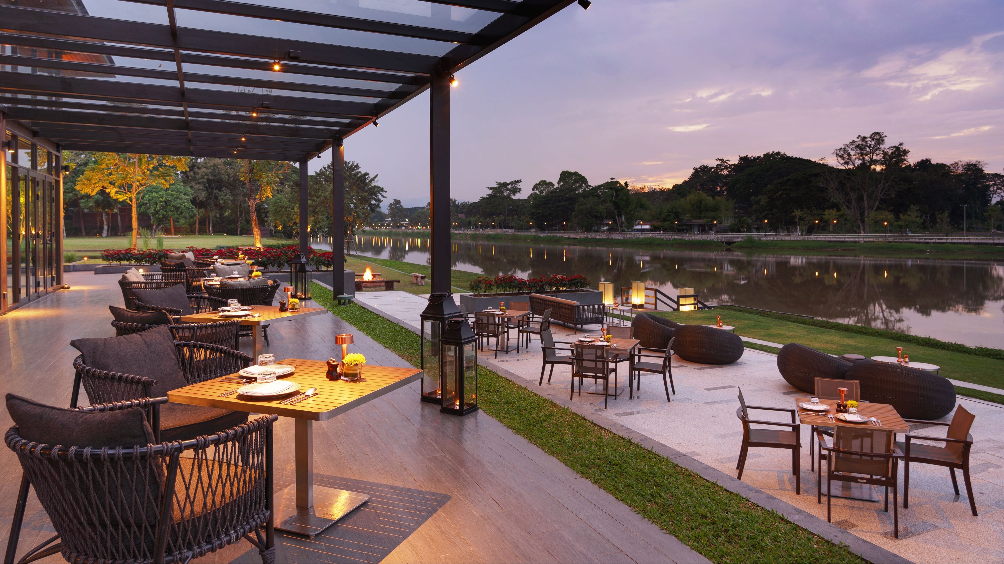 Dine & Stay