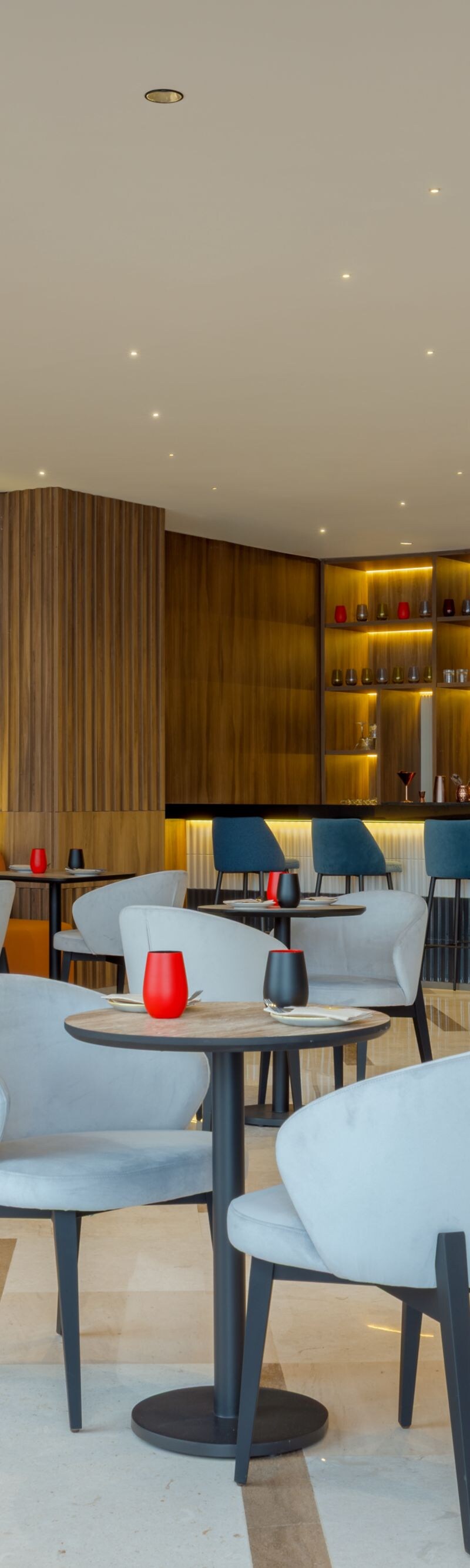 Latitude Bar