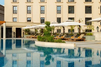 مسبح فندق ميريديان لو رويال الدوحة