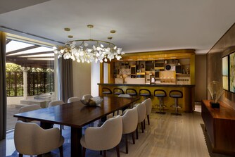 The Royal Suite dining area