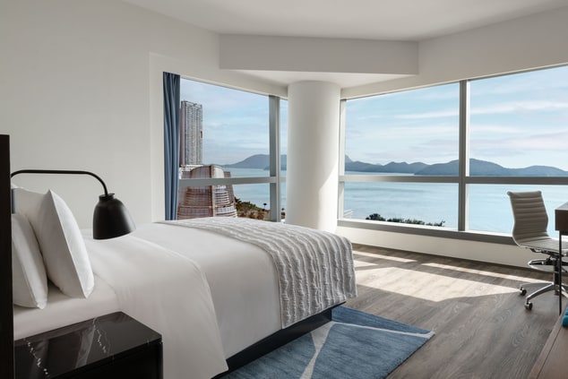 Guest room, 1 King bed, Oceanfront view