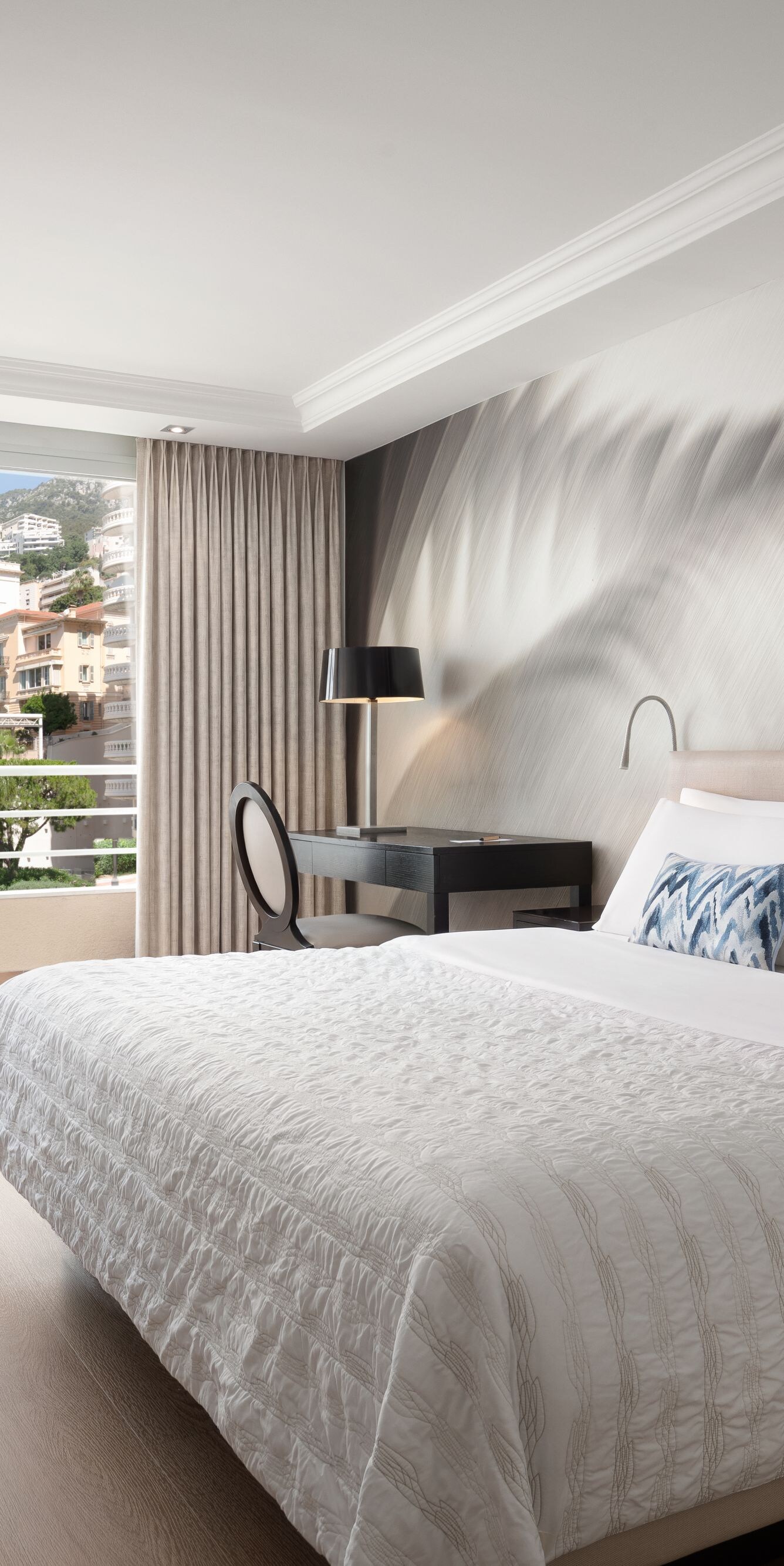 King room with Monaco city view