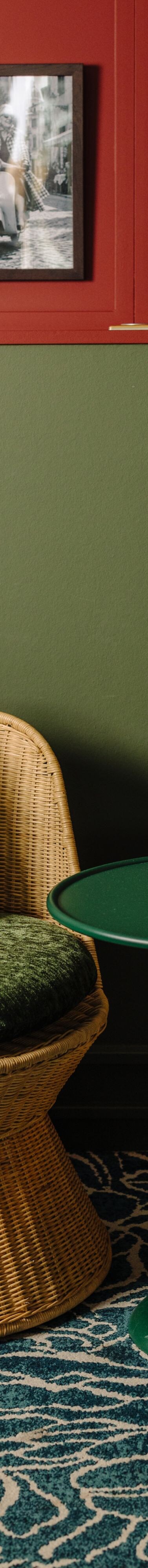 Lounge area with wicker chairs
