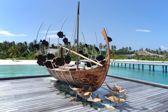 Arte en la llegada al Le Meridien Maldives 