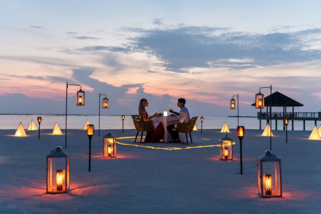 Riviera Beach - Romantic Setup Twilight