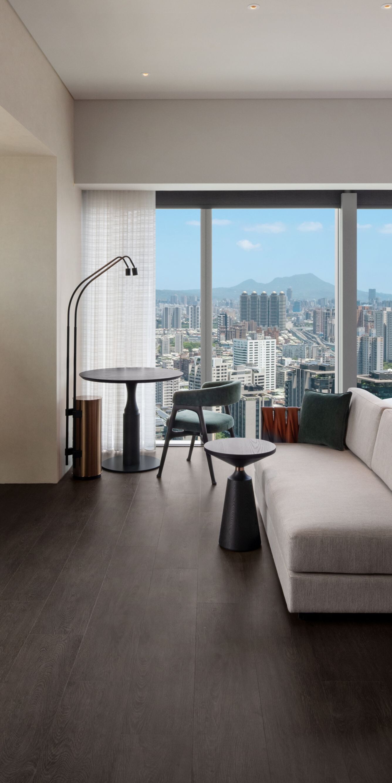 Windows on two sides, wide city views, king bed