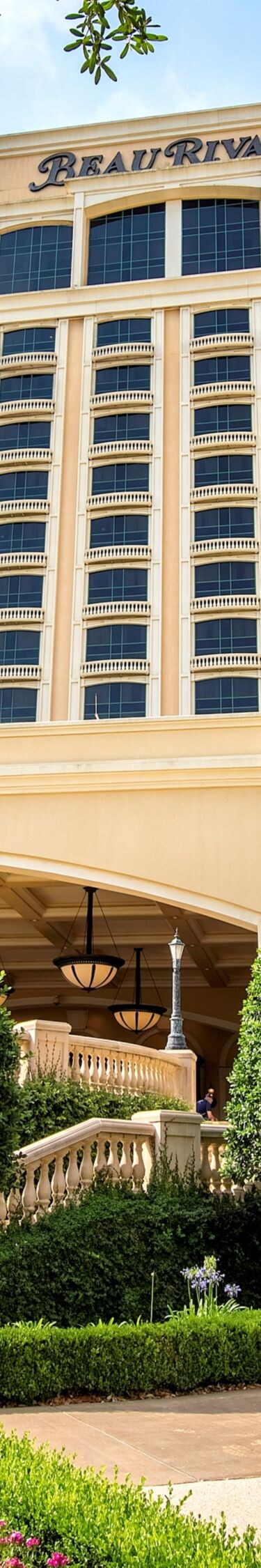 Beau Rivage building, entrance