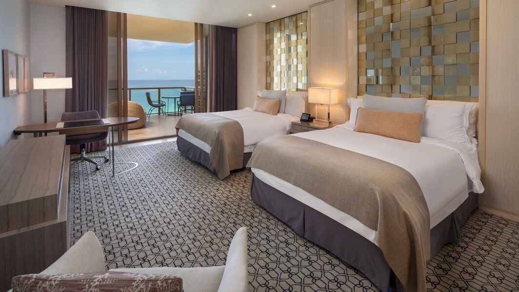Quarto Grand Luxe Oceanfront - duas camas queen-size