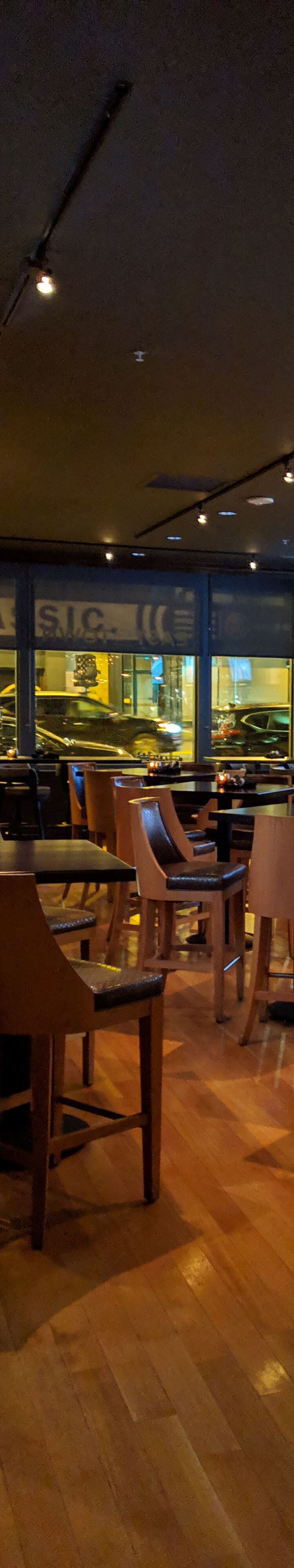 East Town Kitchen & Bar - Restaurant Area