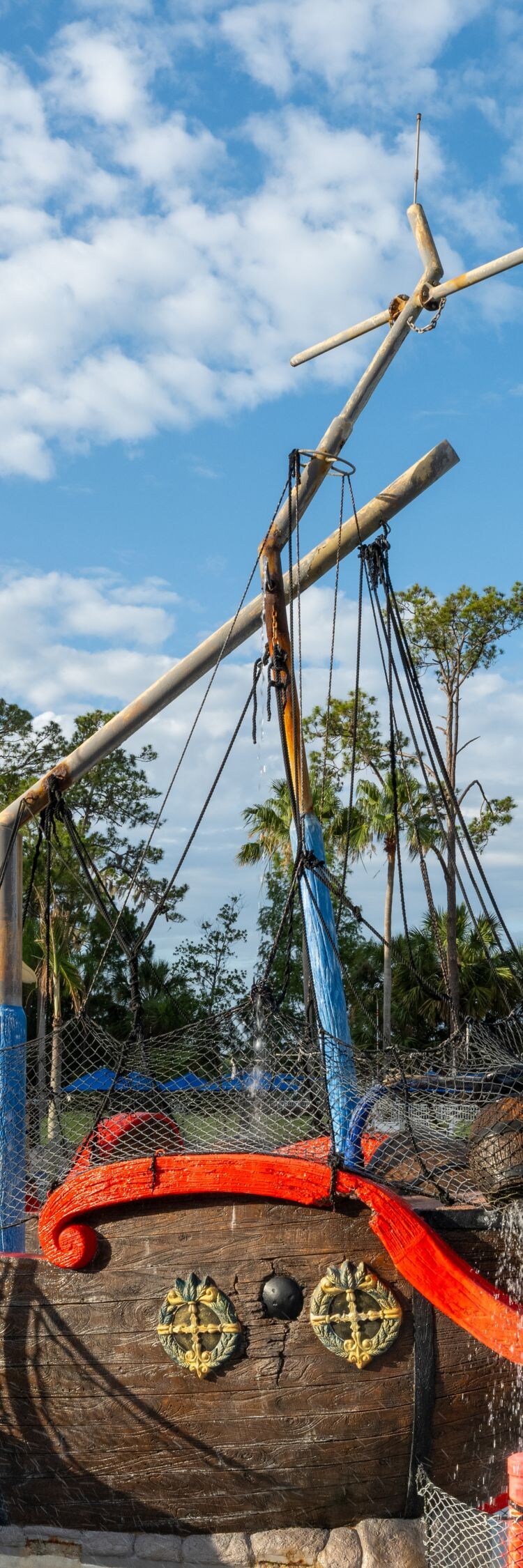 Resort-Pool mit Piratenschiff für Kinder in Orlando