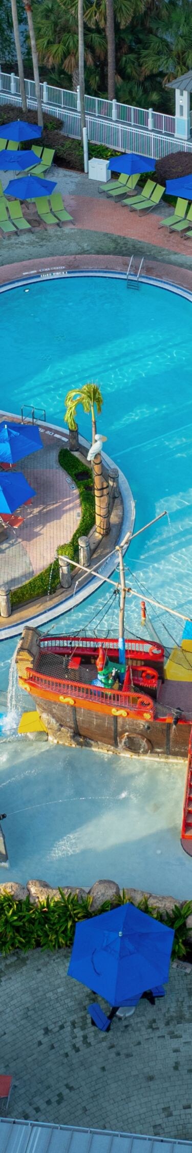 Resort-Pool für Familien mit Piratenschiff in Orlando