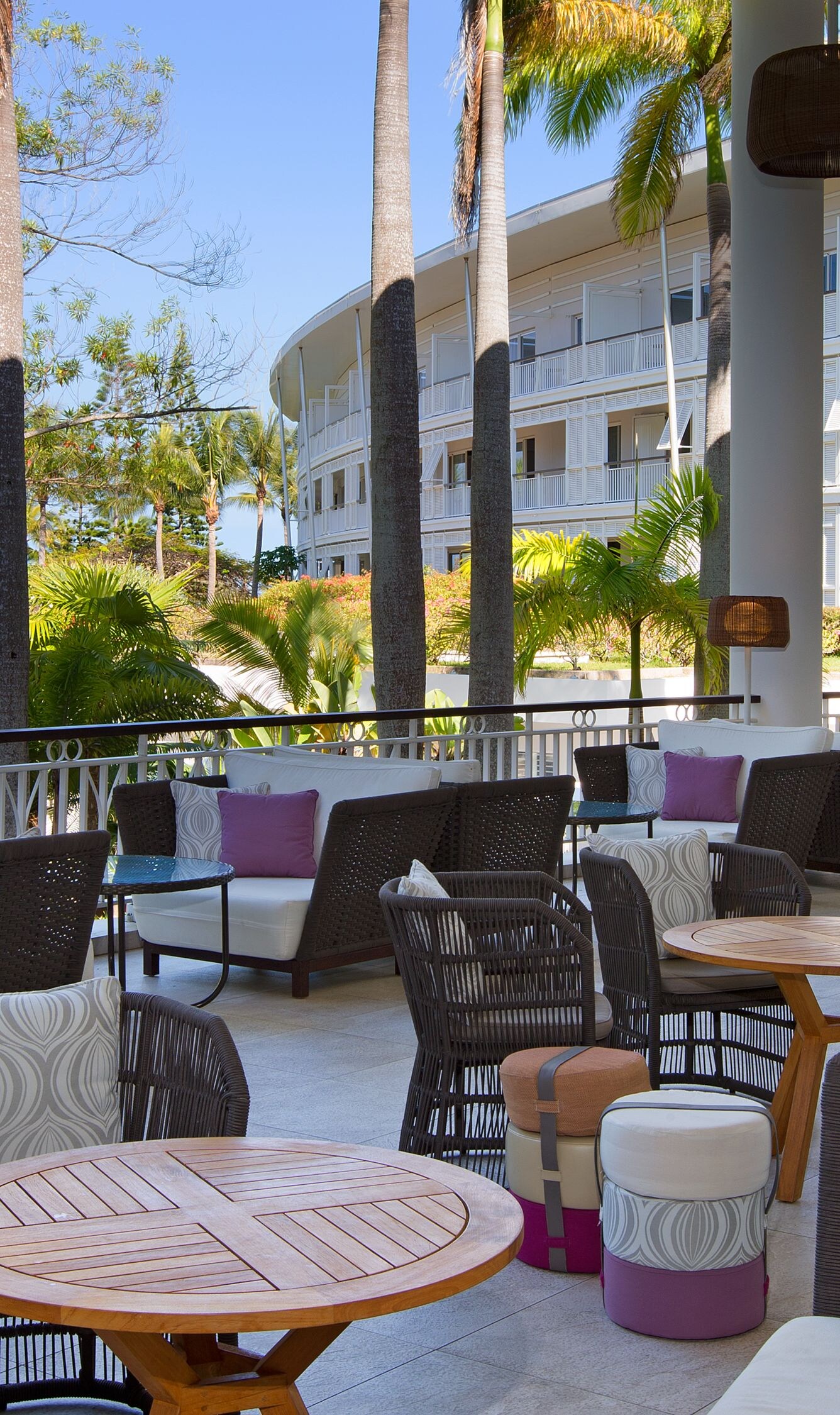 Latitude 22 Bar - Terrace
