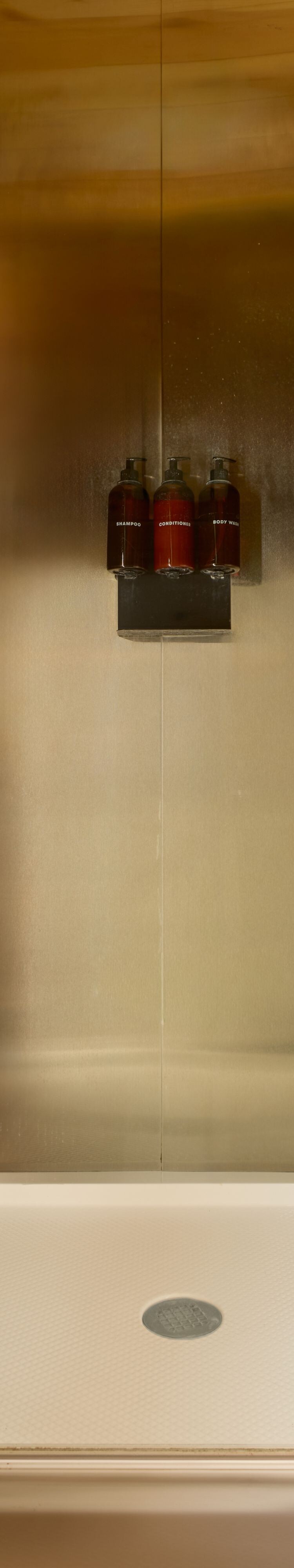 Standard shower interior