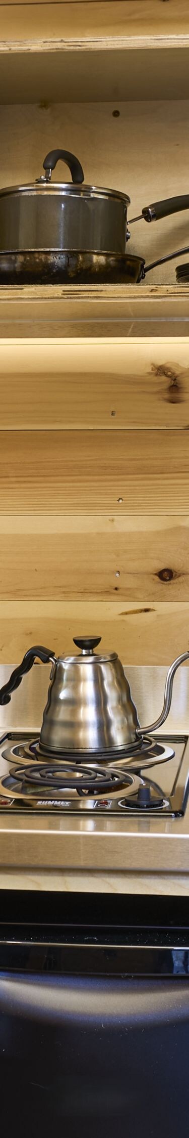 Queen Bunk Kitchenette