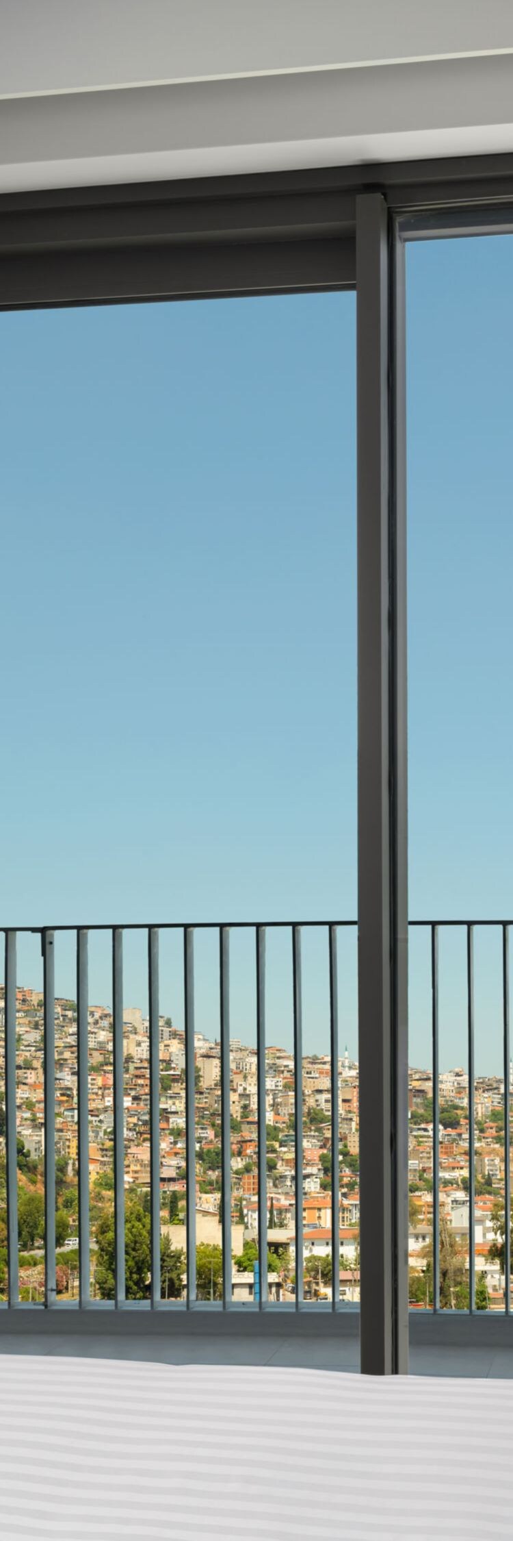 Twin room with city view in Izmir
