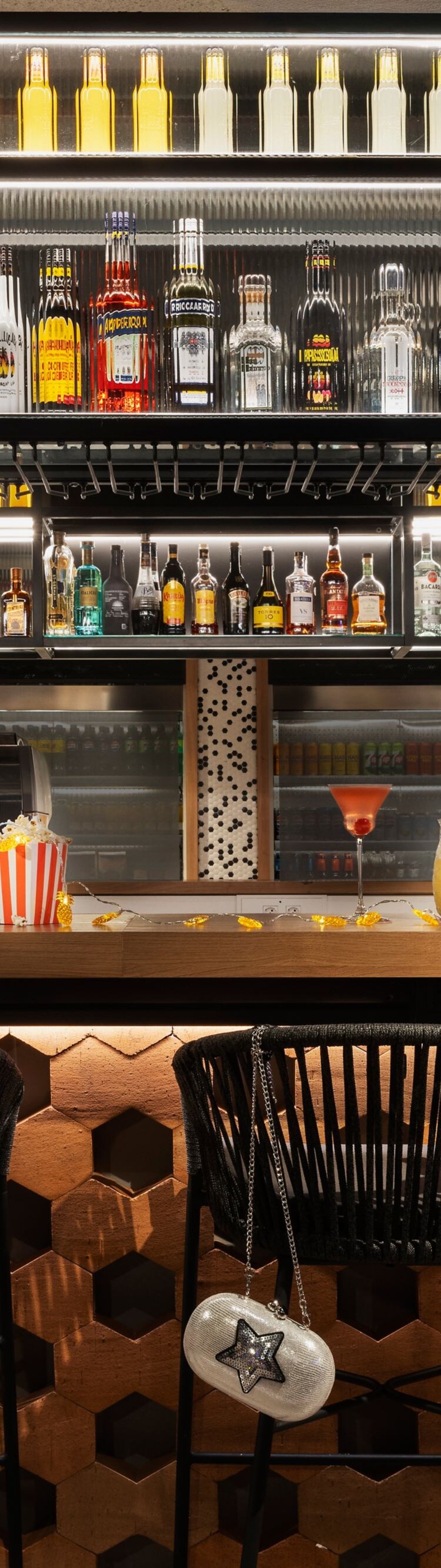 Bar Area 