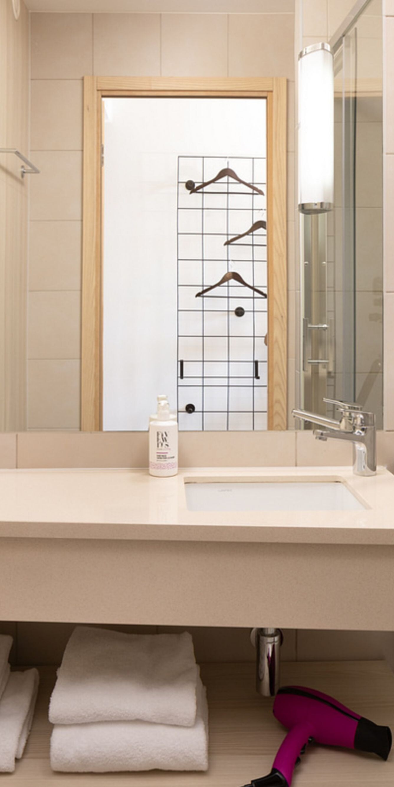 Bagno della camera Moxy