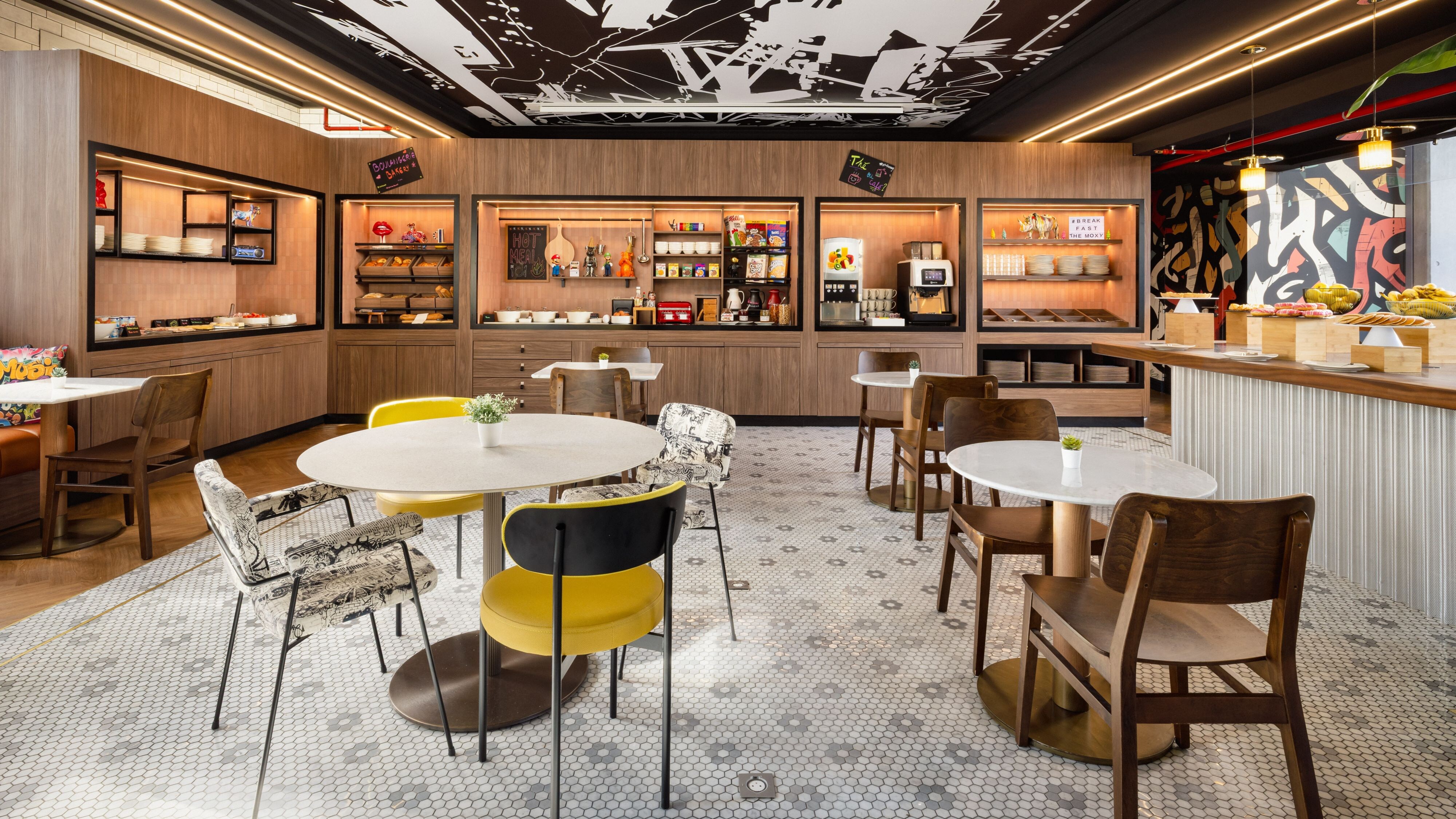 Stay for breakfast #ATTHEMOXY