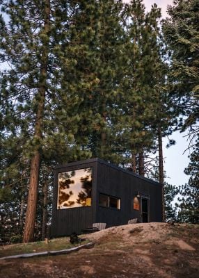 Postcard Cabins Big Bear camp site in the forest