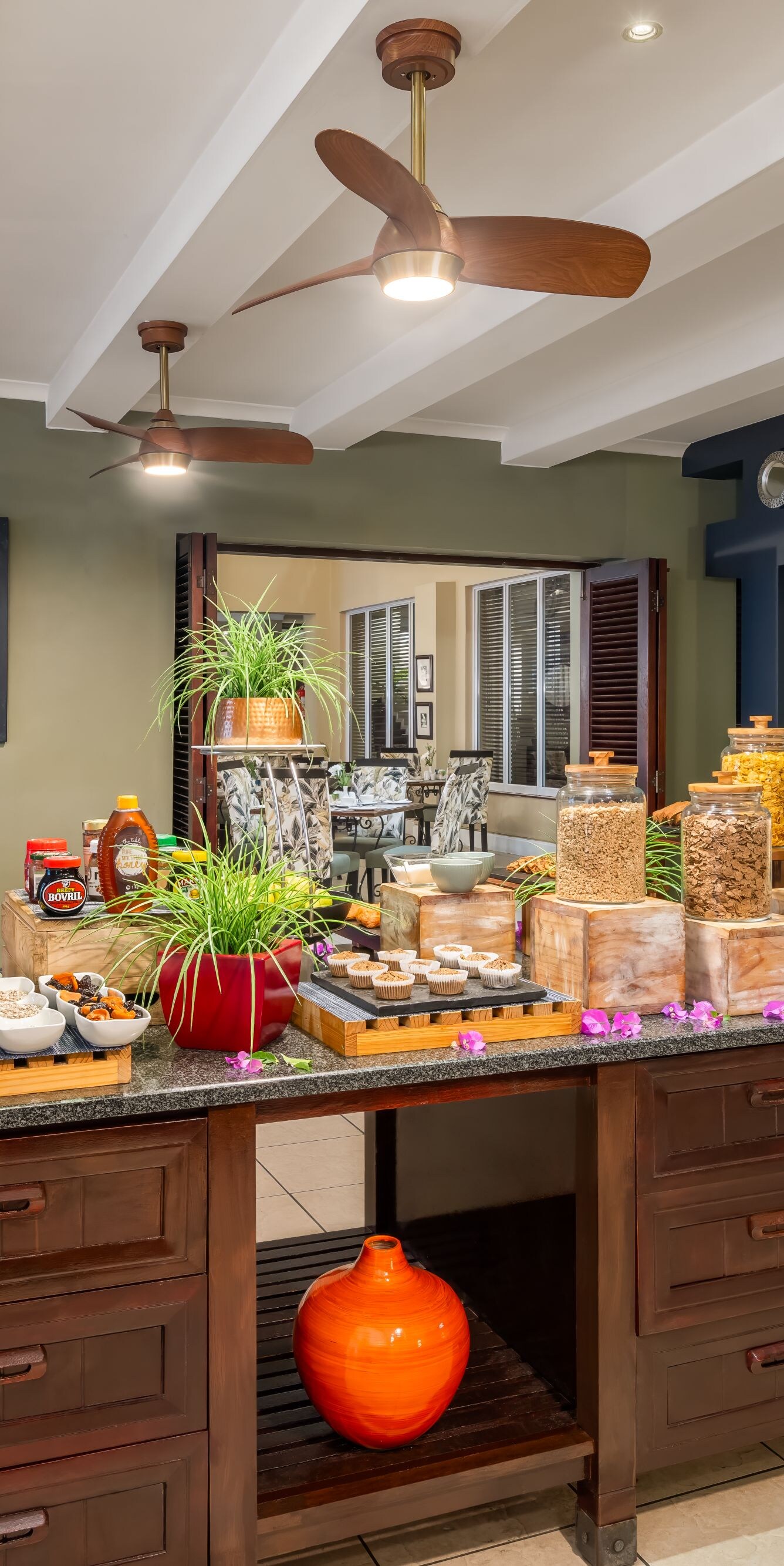 Breakfast buffet