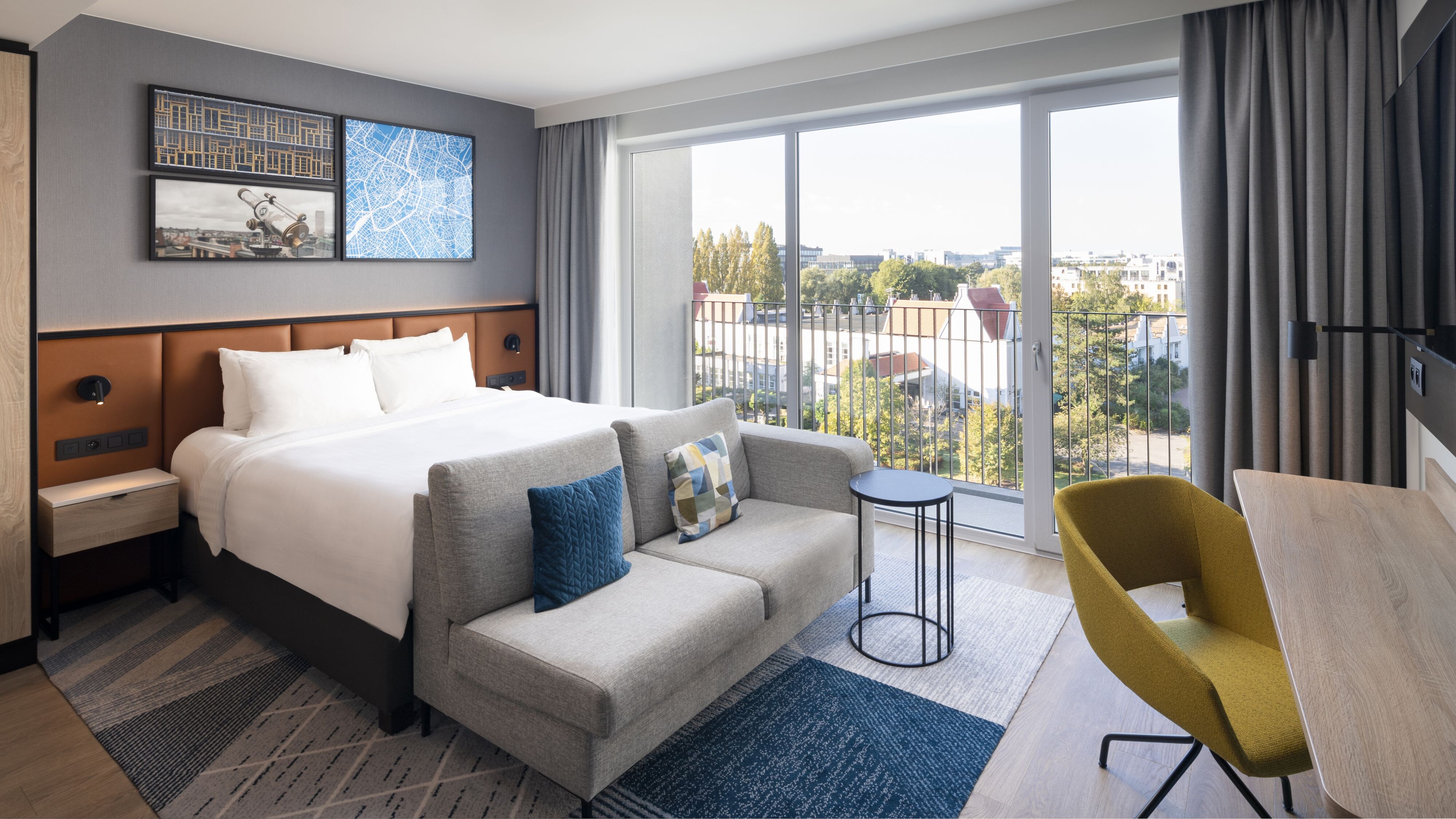 Earn 2,000 Marriott Bonvoy bonus points per stay