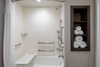 Studio ADA tub and shower combination