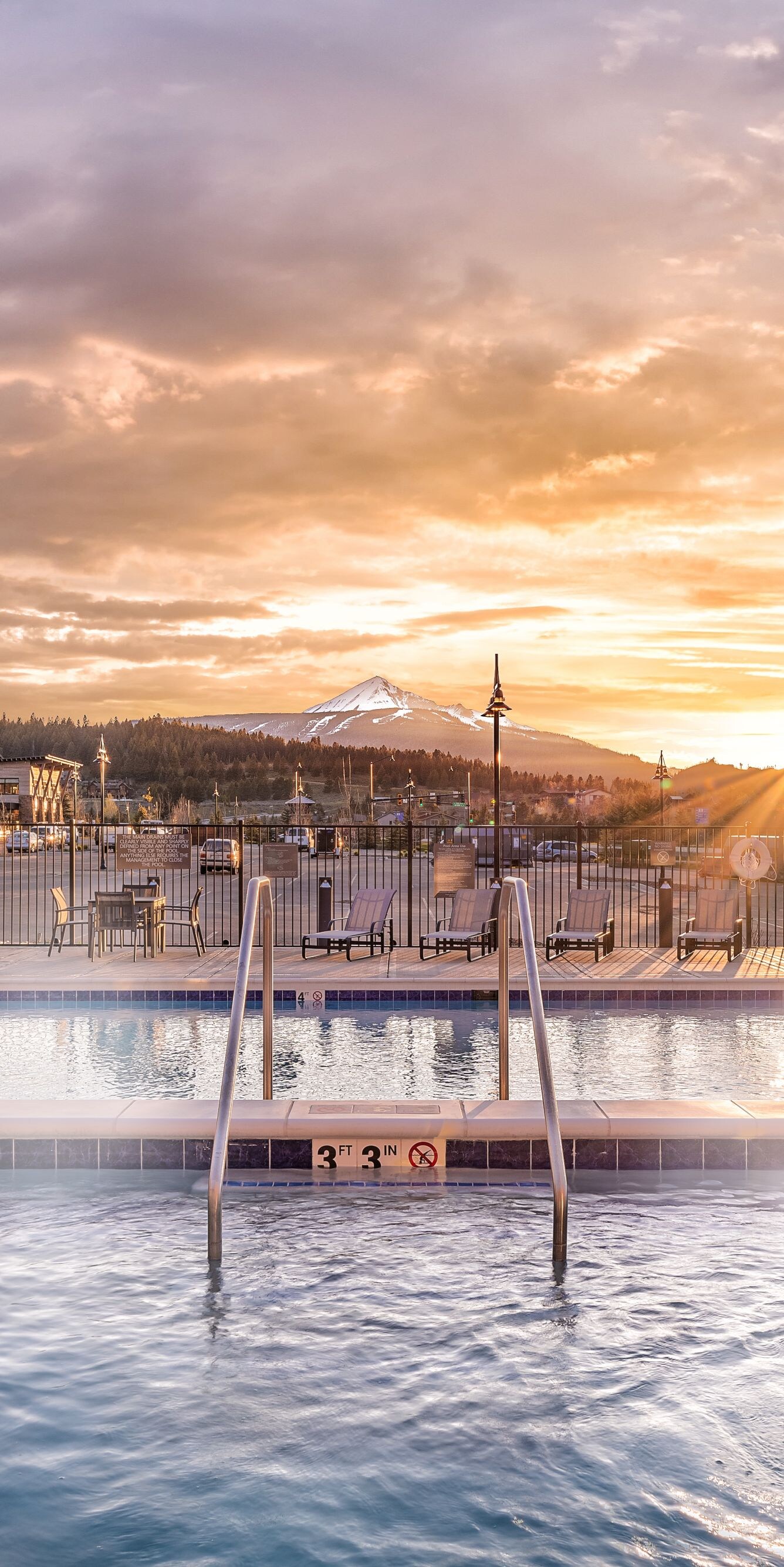 Pool & Spa