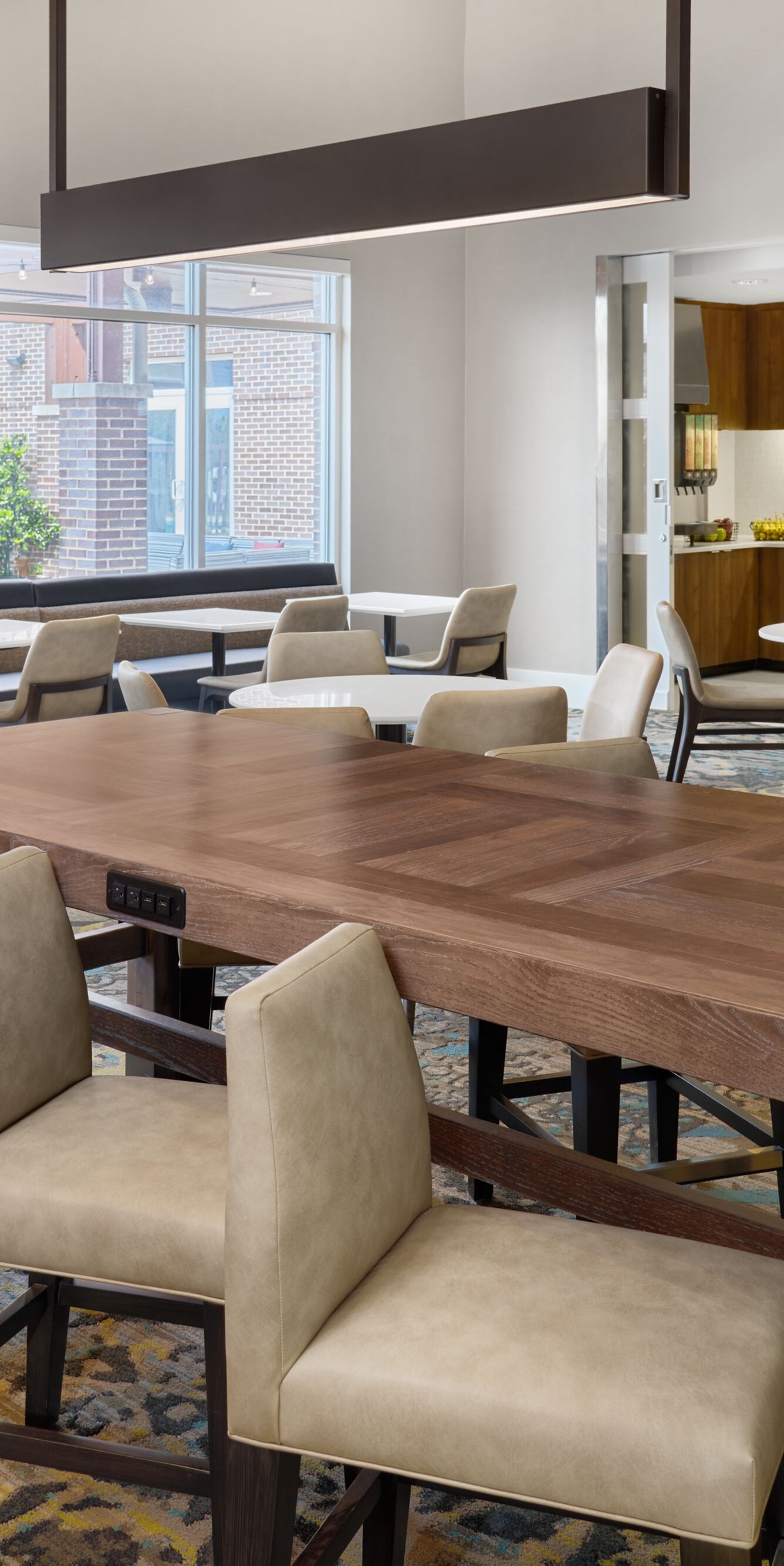 Breakfast Seating Area