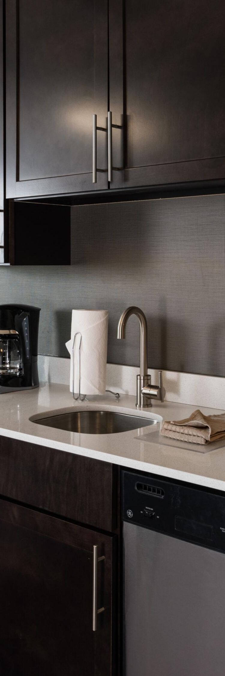 Representation of In-Suite Full Kitchen