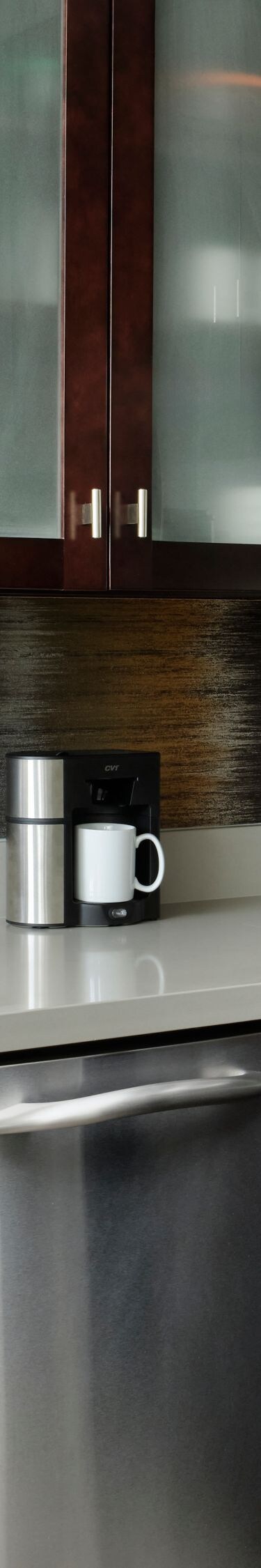 Suite Kitchen with full-size appliances