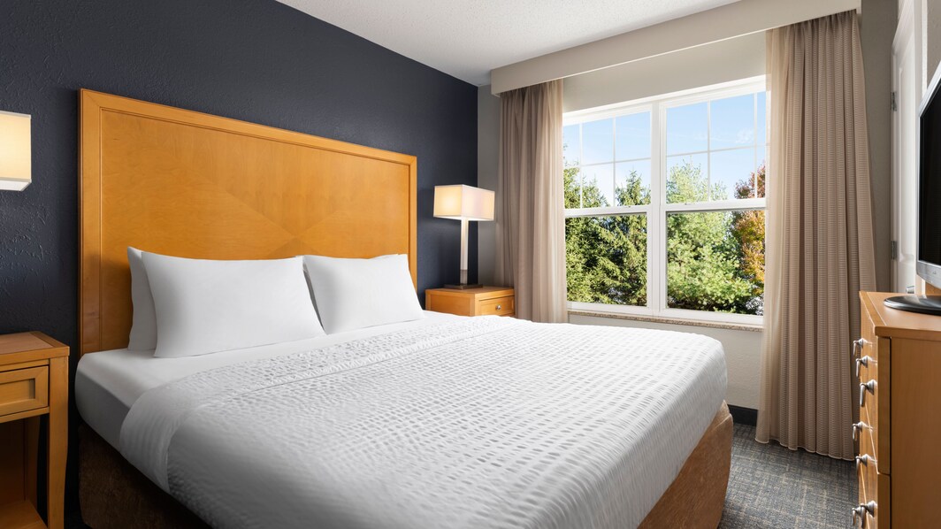 Get a great night's sleep with plush Marriott bedd