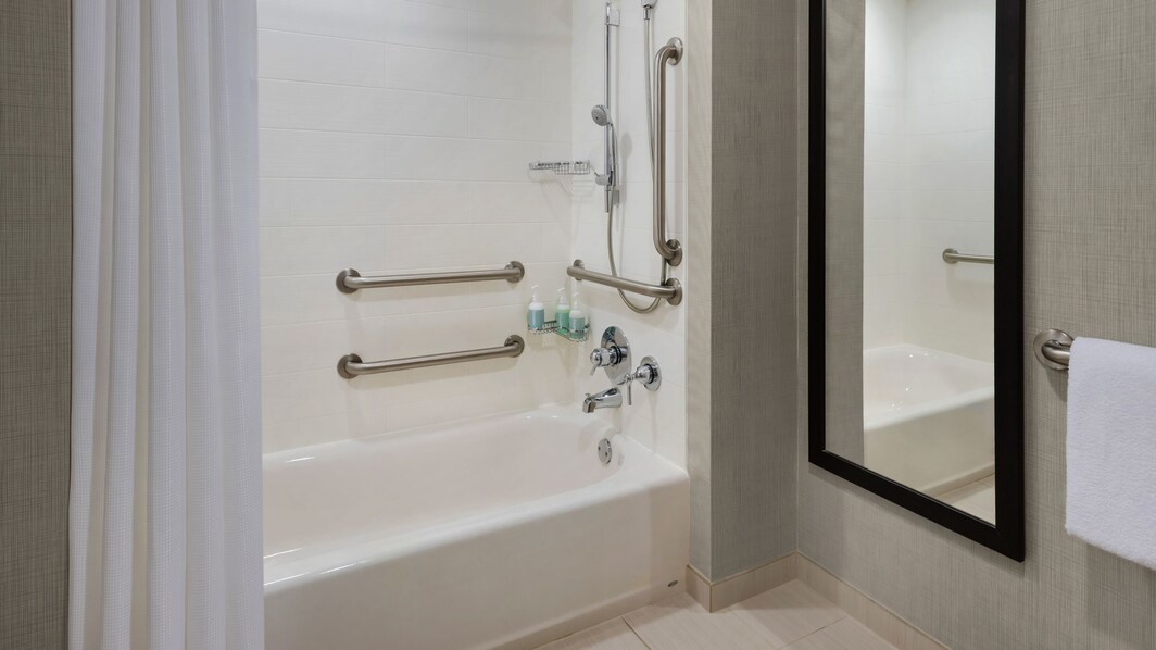 Accessible bathtub facility for disabled guests 