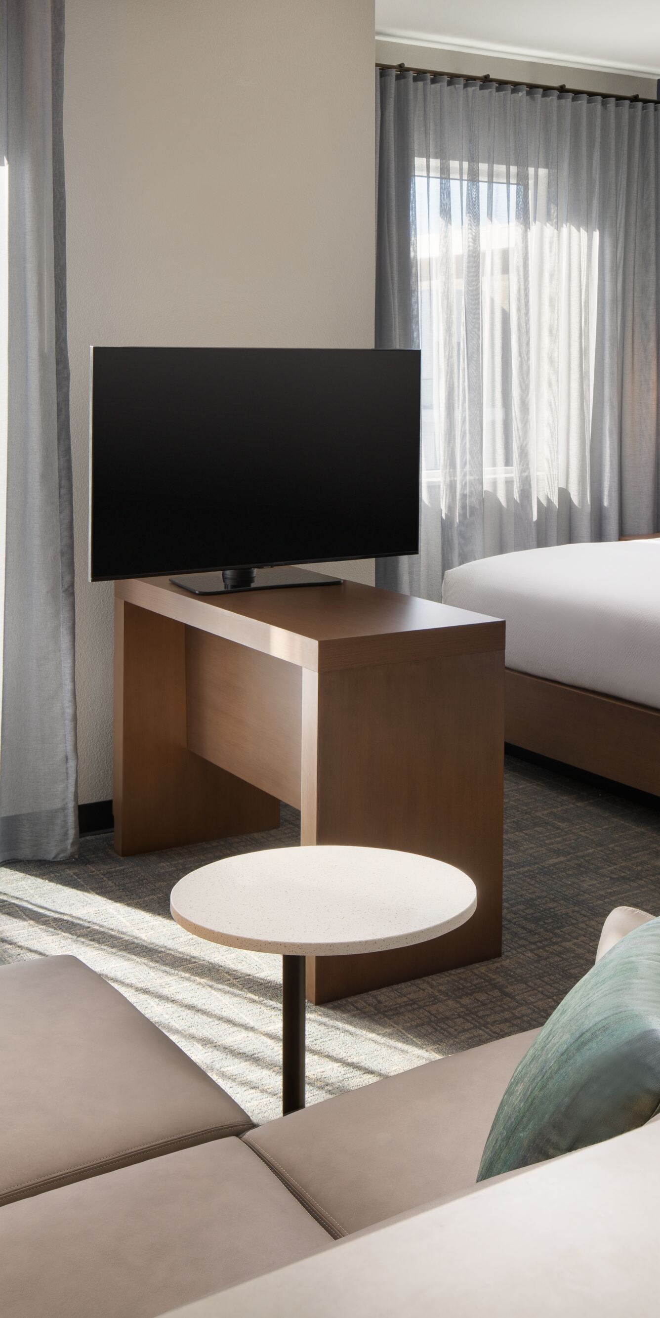 Standard guest suite with 1 King Bed